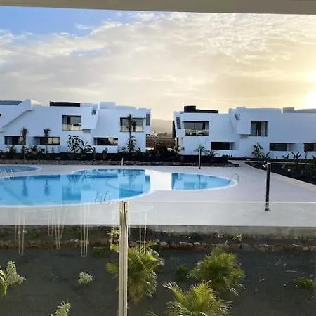 Ad Apartment